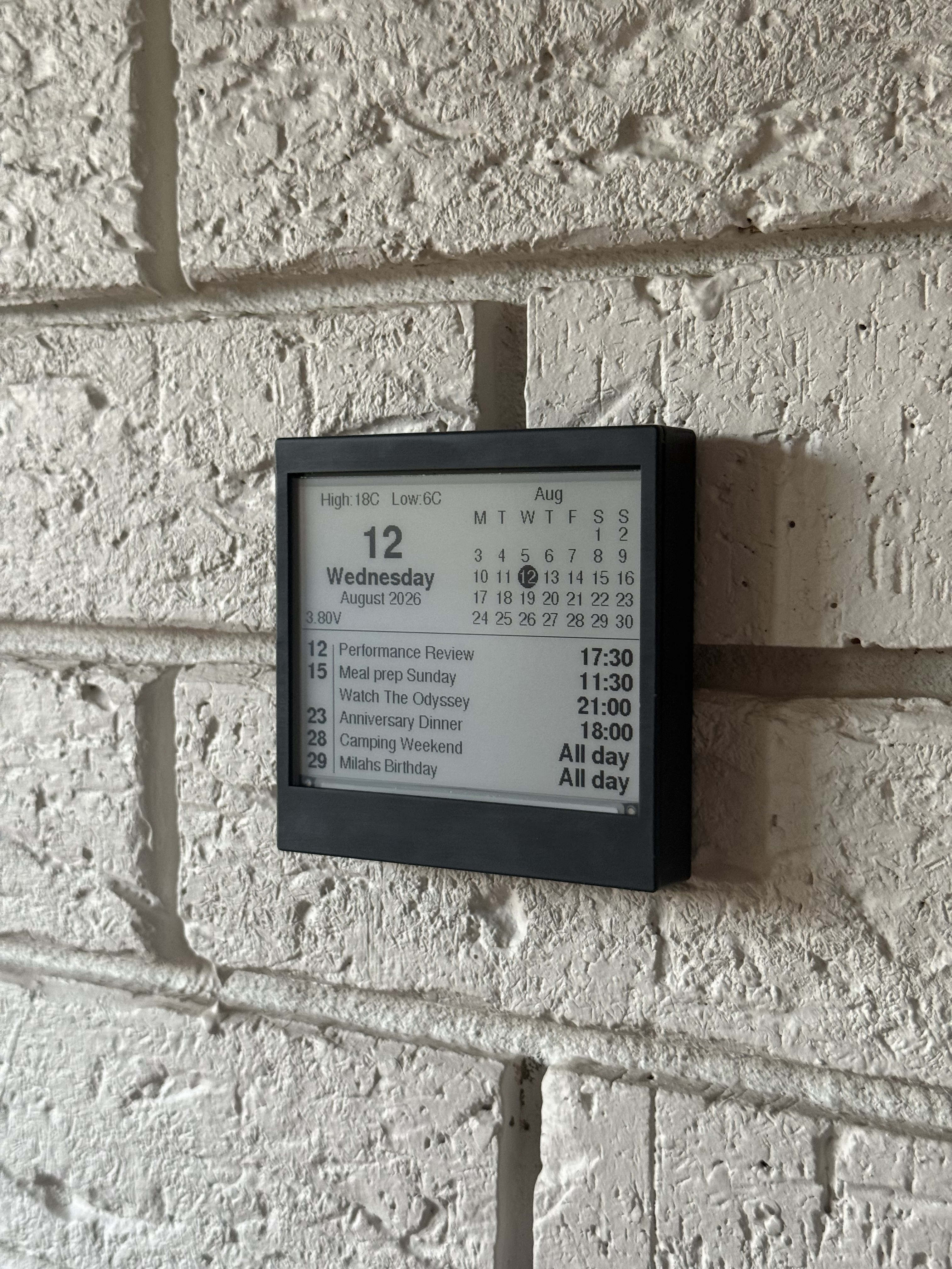 E-Ink Calendar photo